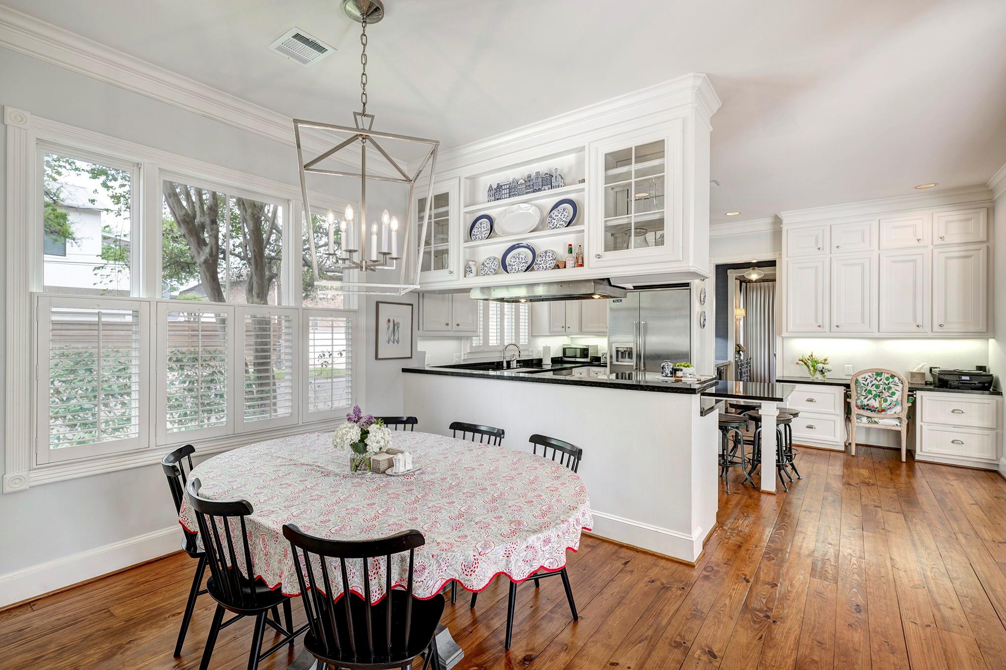 4039 Swarthmore Street