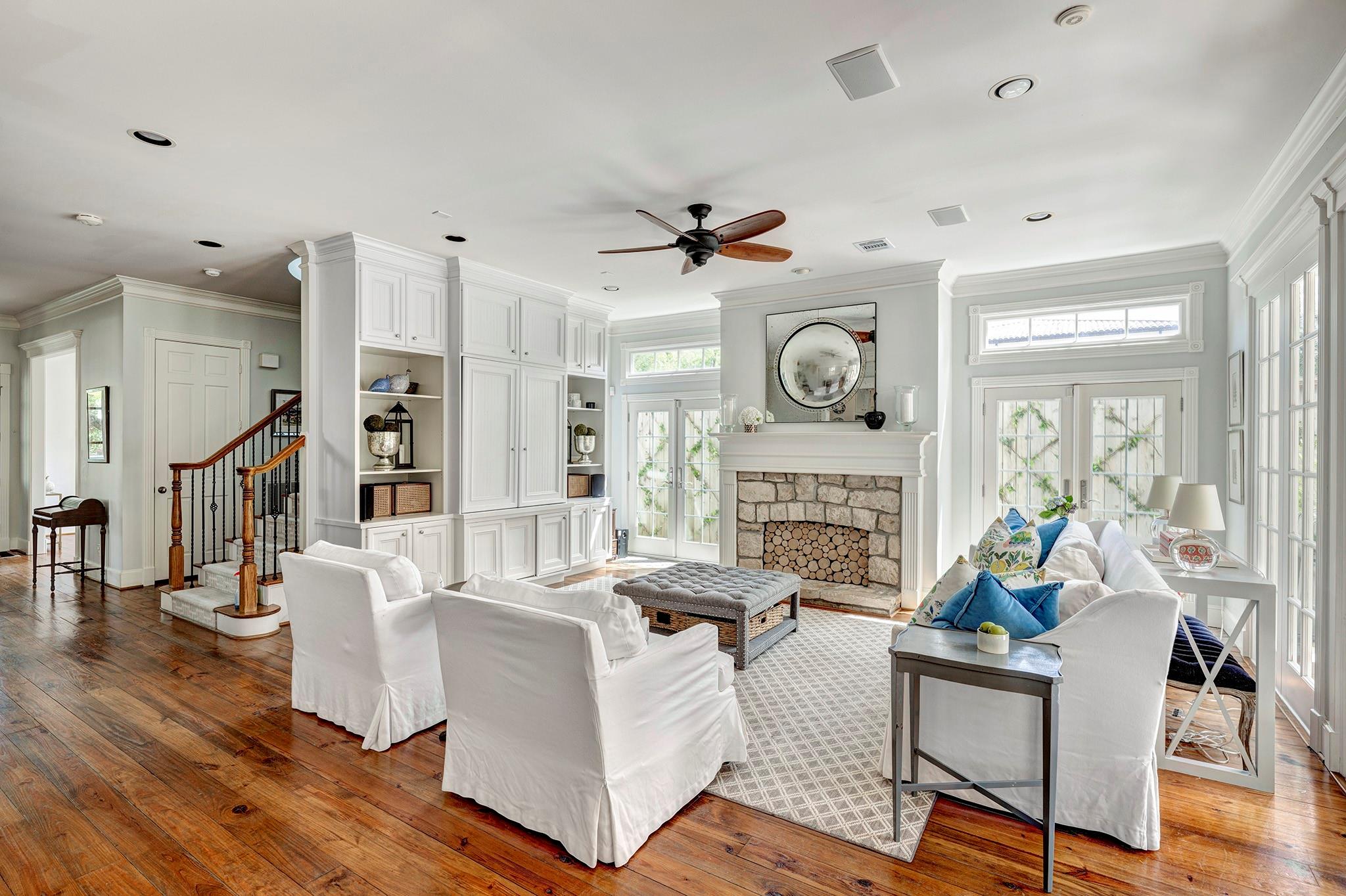 4039 Swarthmore Street