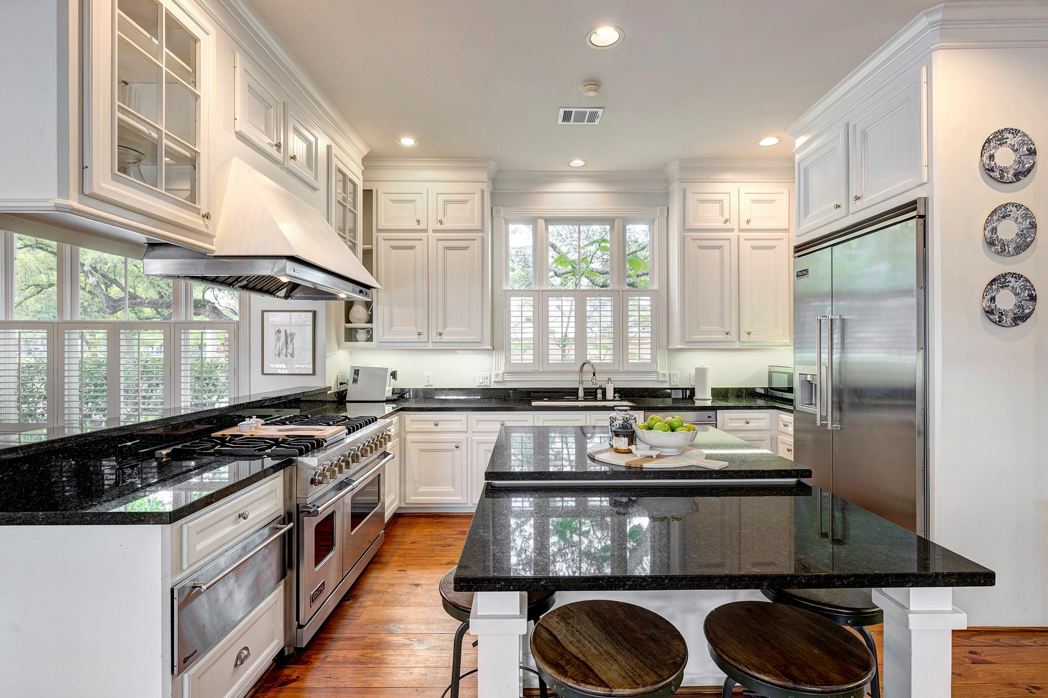 4039 Swarthmore Street