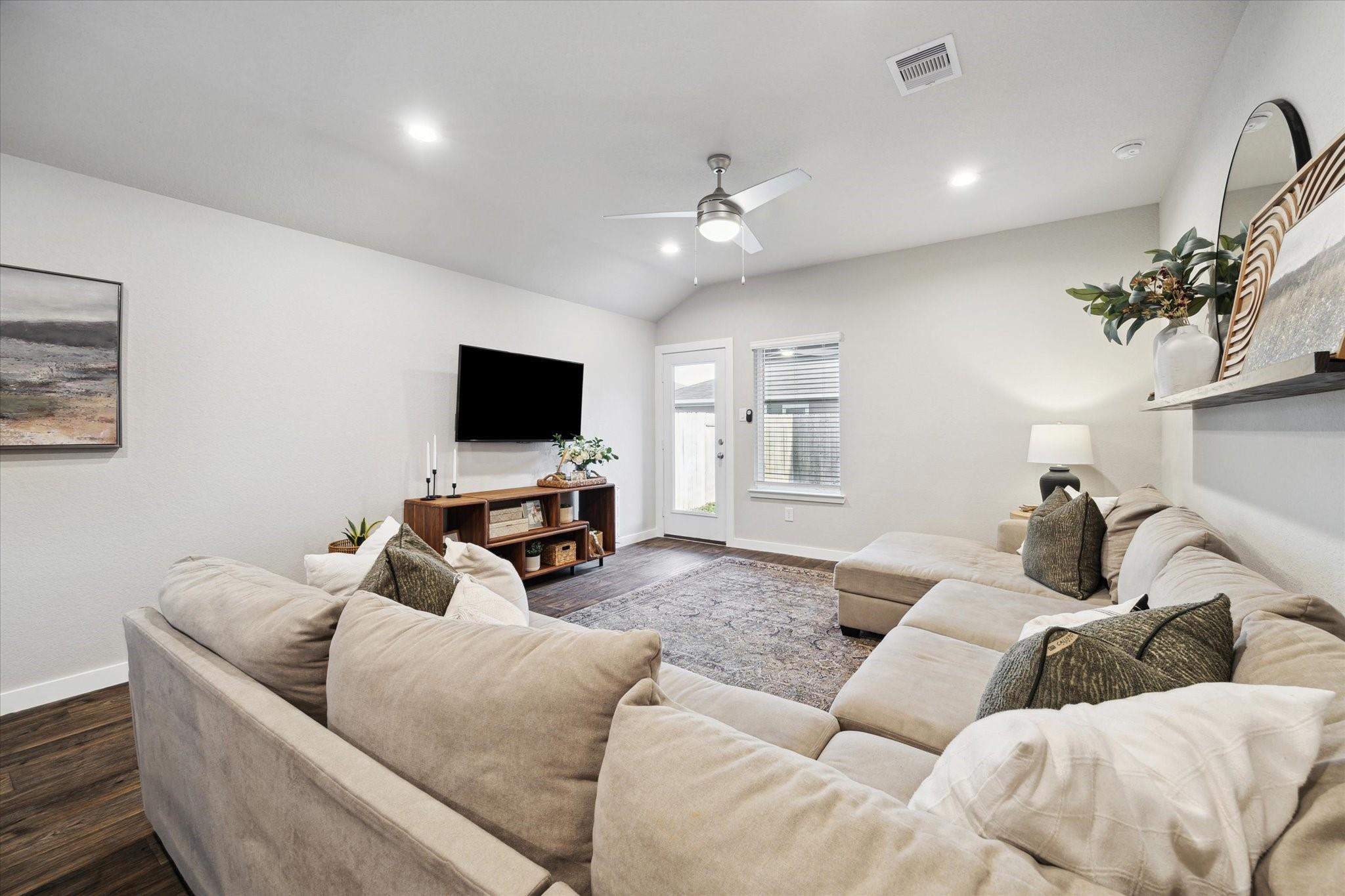 9833 Glen Brook Lane