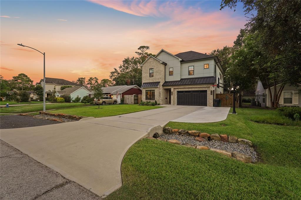 1025 Lamonte Lane