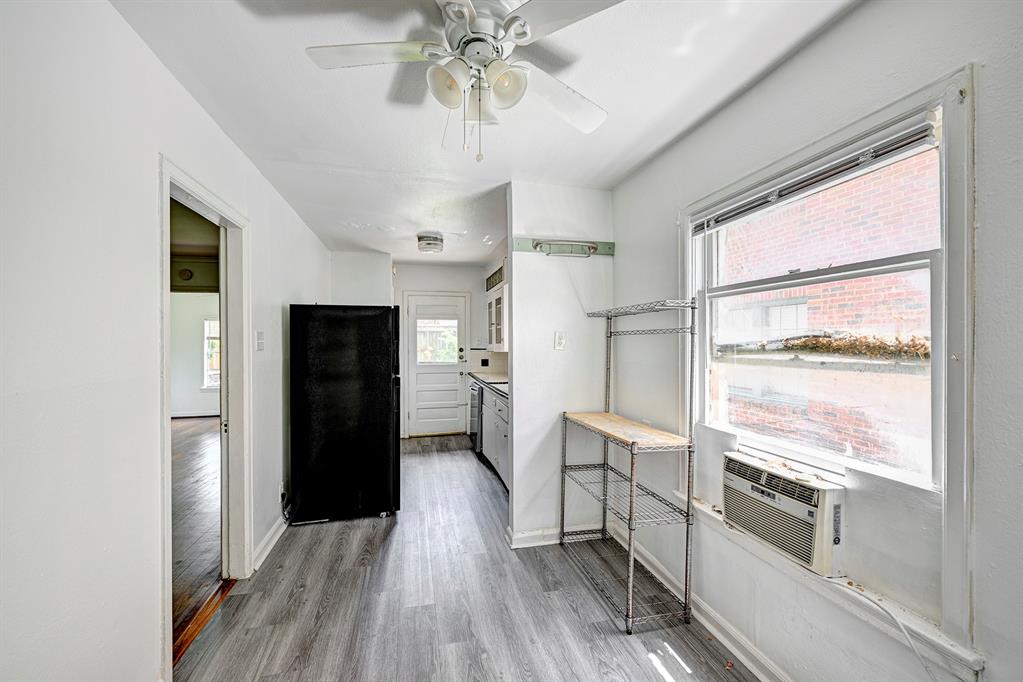 1925 W Mckinney Street