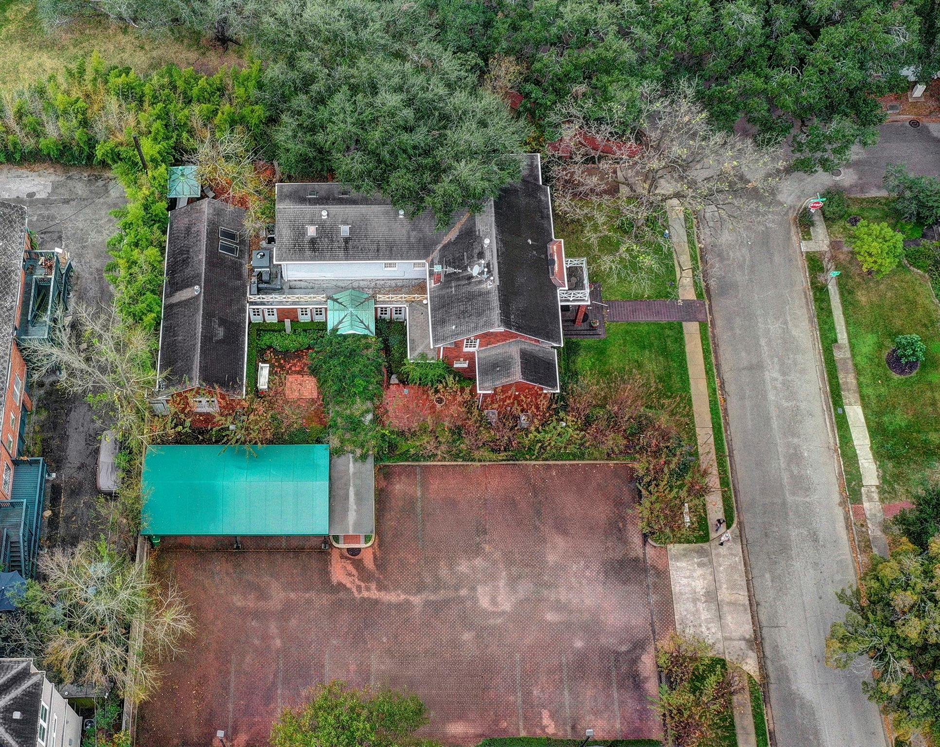 1215 Barkdull Street