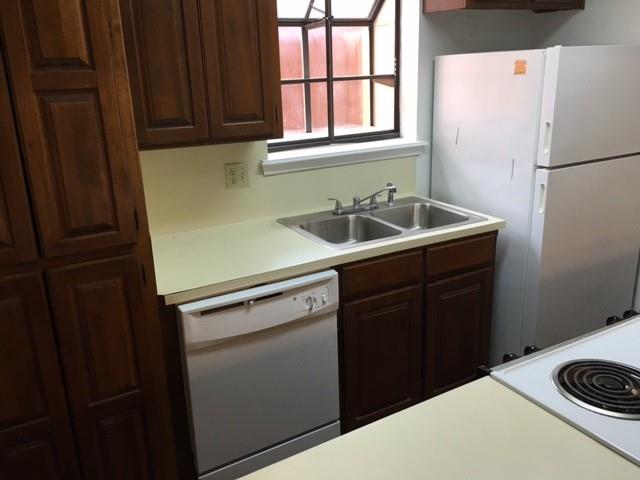 1305 W Villa Maria Road # F102