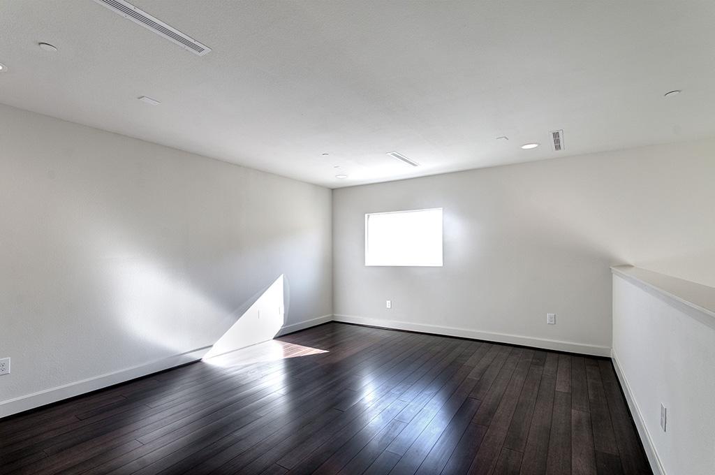 3302 Lake # 3