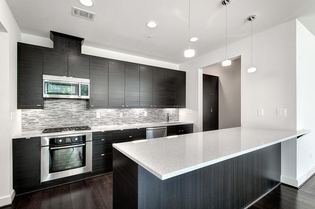 3302 Lake # 3