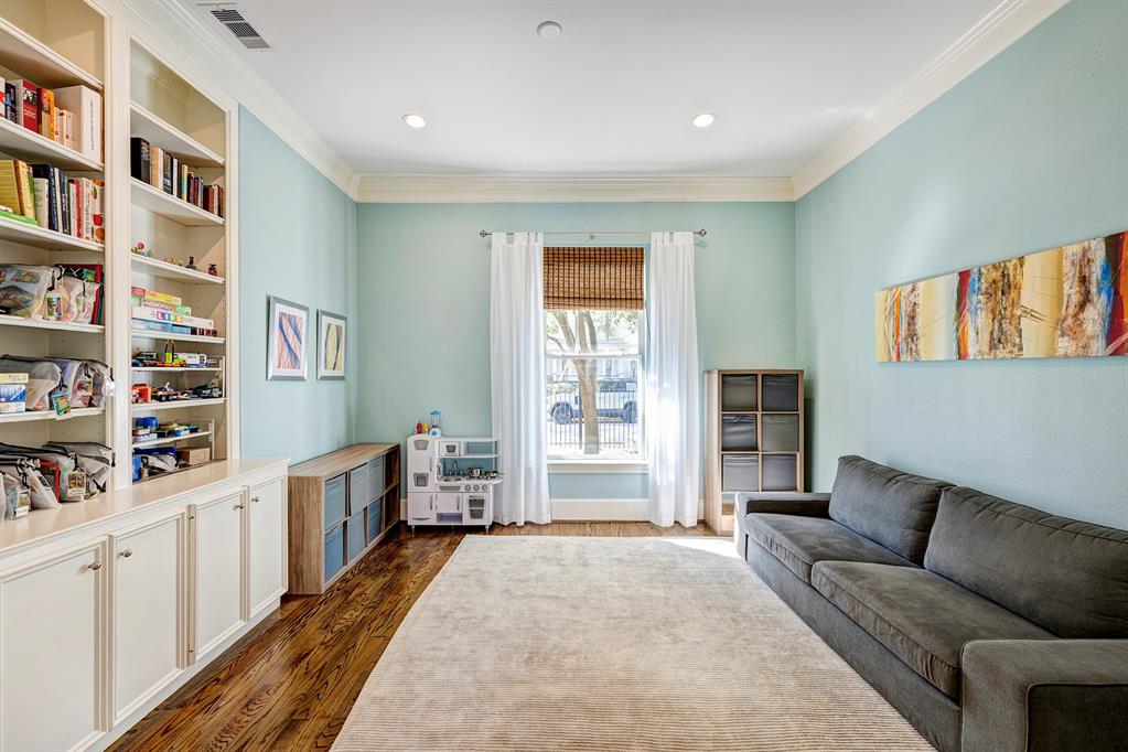 205 Teetshorn Street