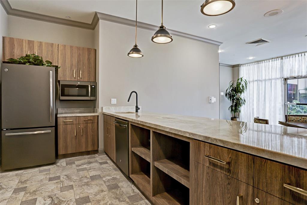 2929 Buffalo Speedway # A1611