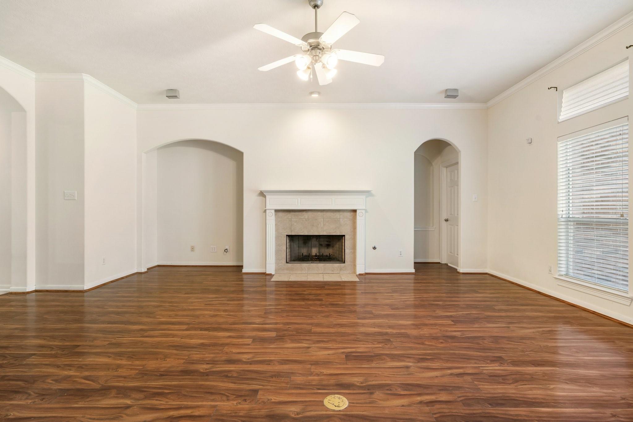 24915 Pikecrest Drive