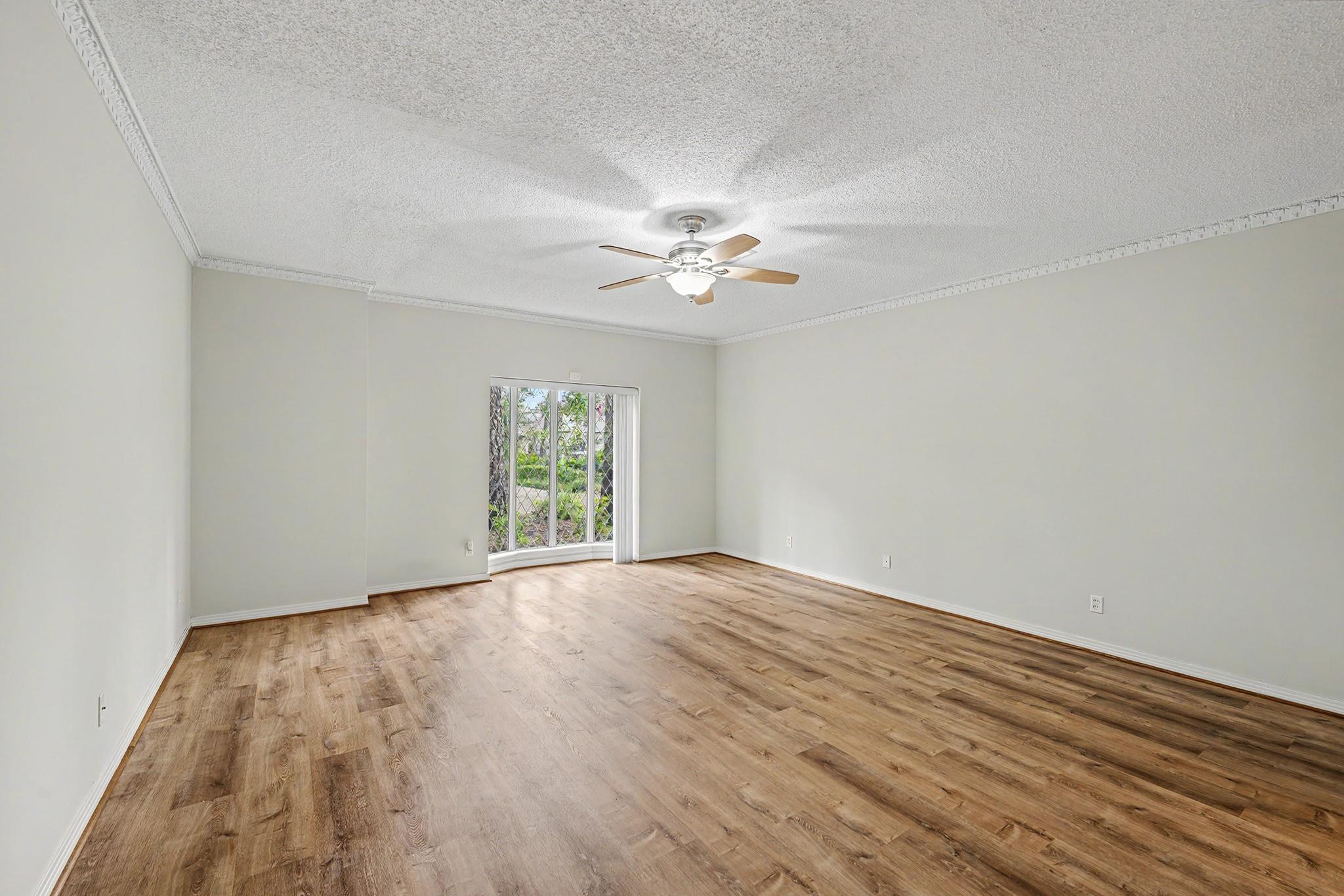 10811 Hunters Forest Drive