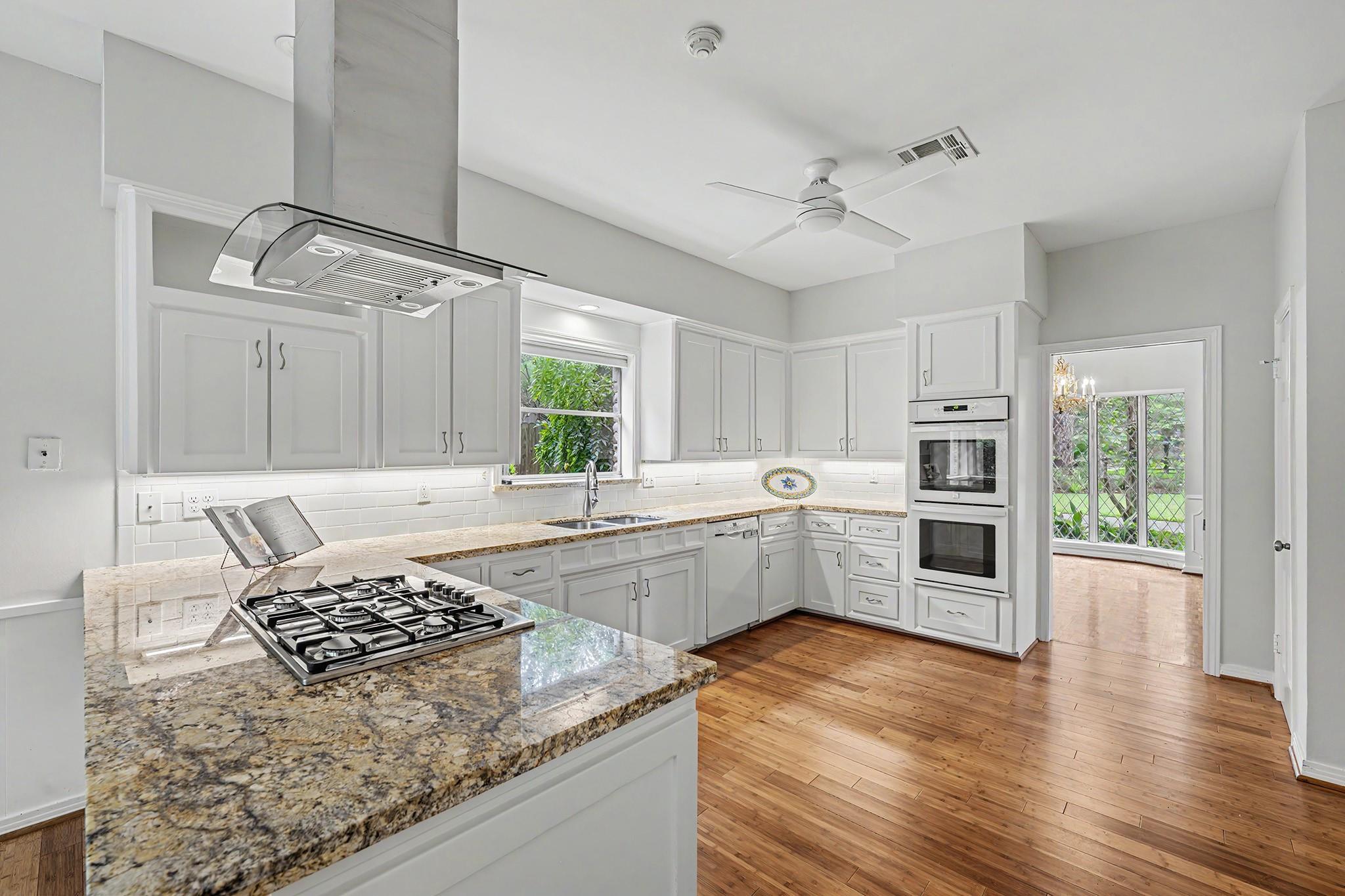 10811 Hunters Forest Drive