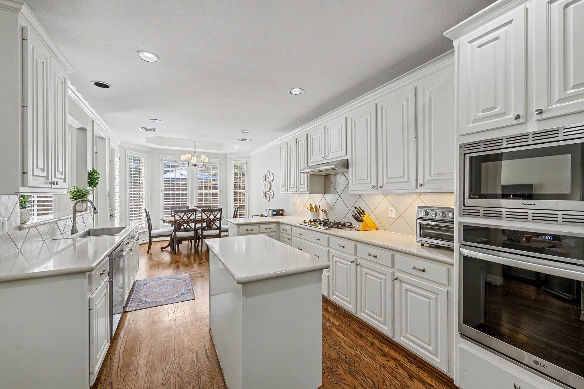 5886 Inwood Park Court