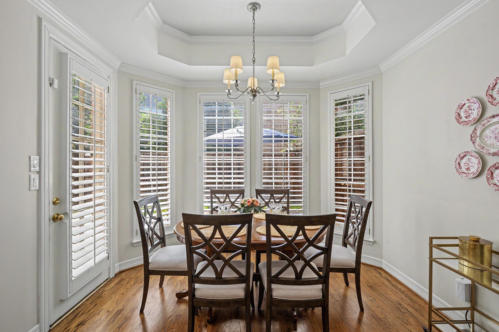 5886 Inwood Park Court