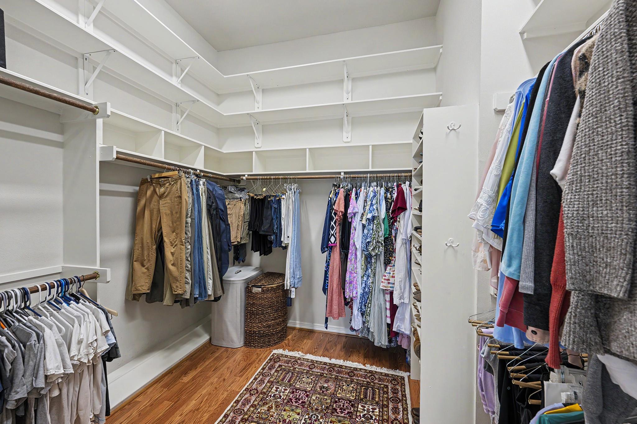 5886 Inwood Park Court