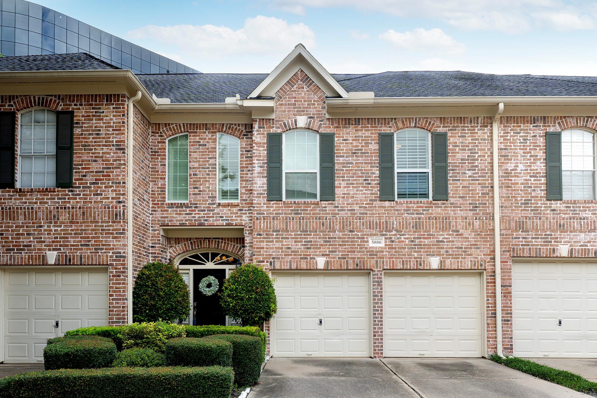 5886 Inwood Park Court