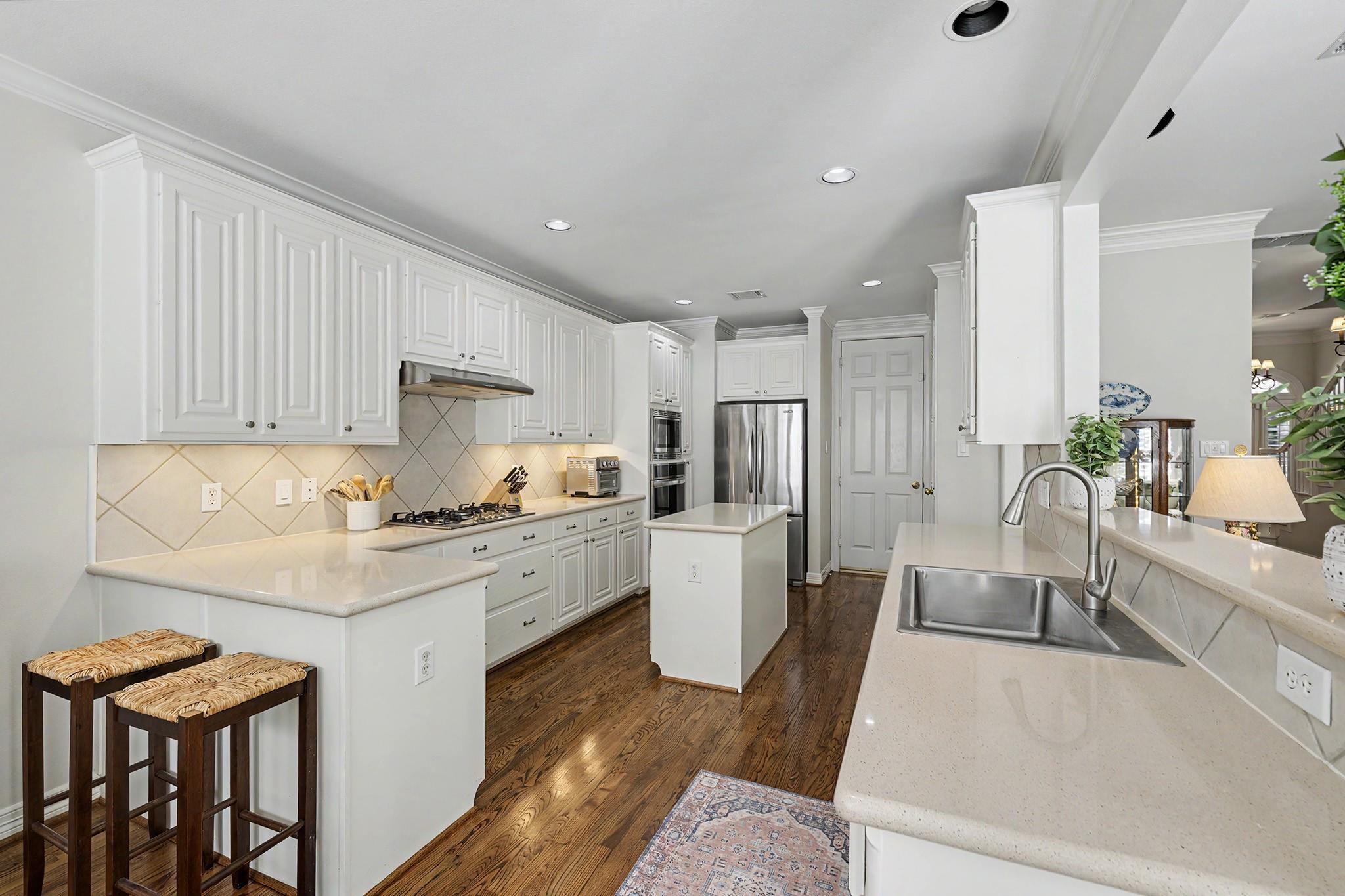 5886 Inwood Park Court
