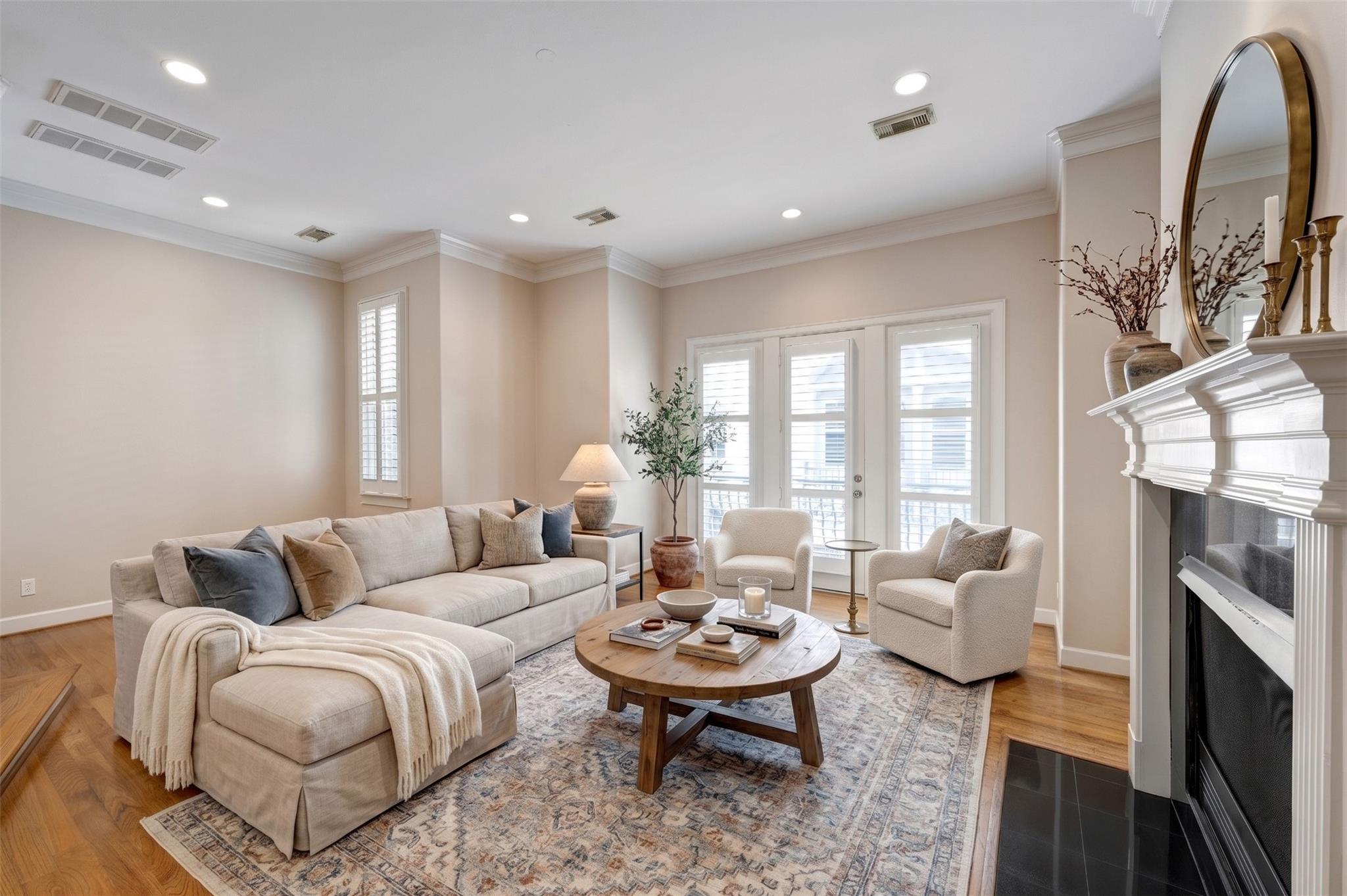1523 Haddon # B