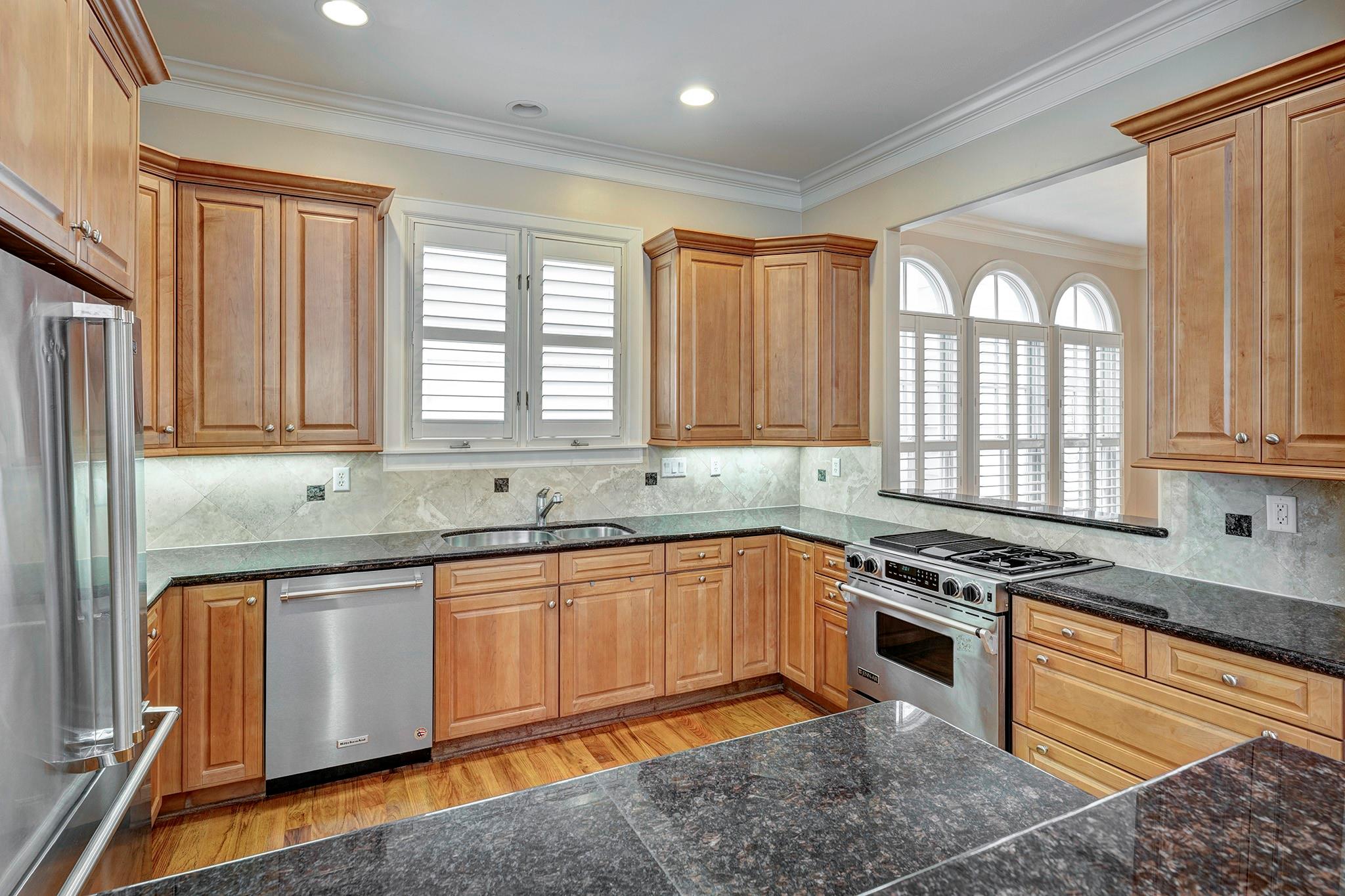 1523 Haddon # B