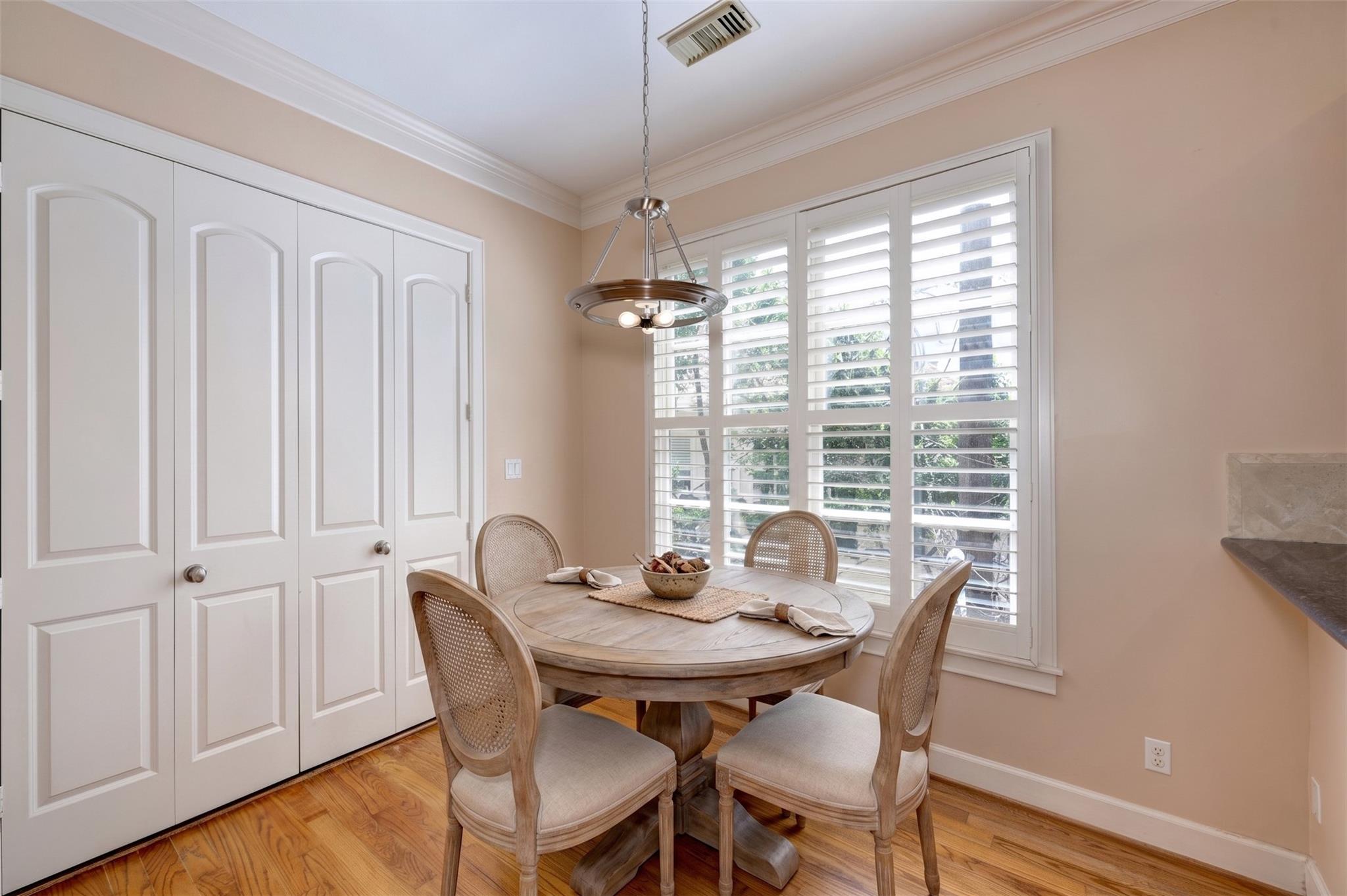 1523 Haddon # B