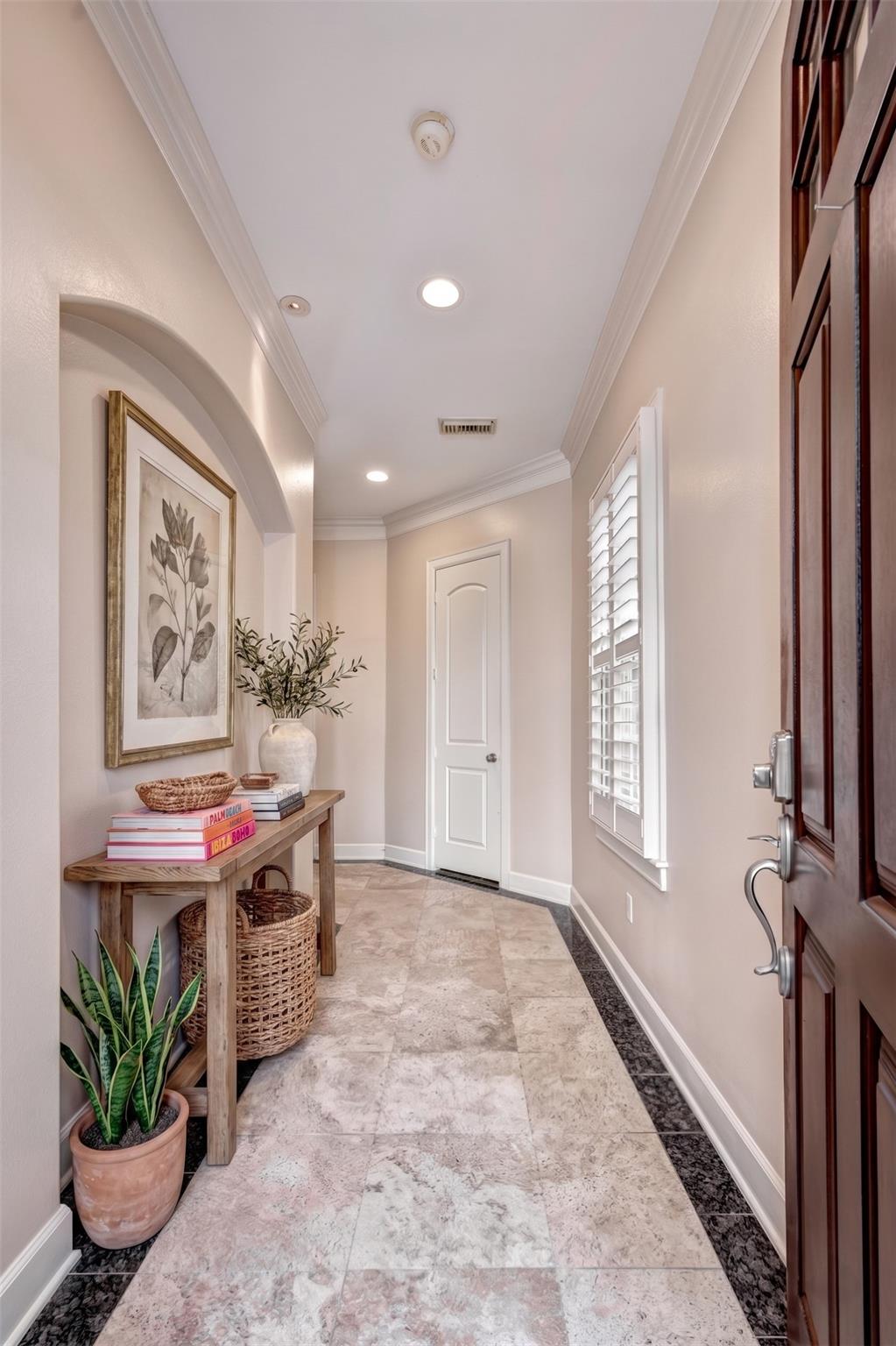 1523 Haddon # B