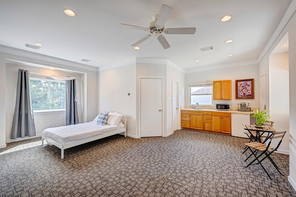 4823 Jessamine Street