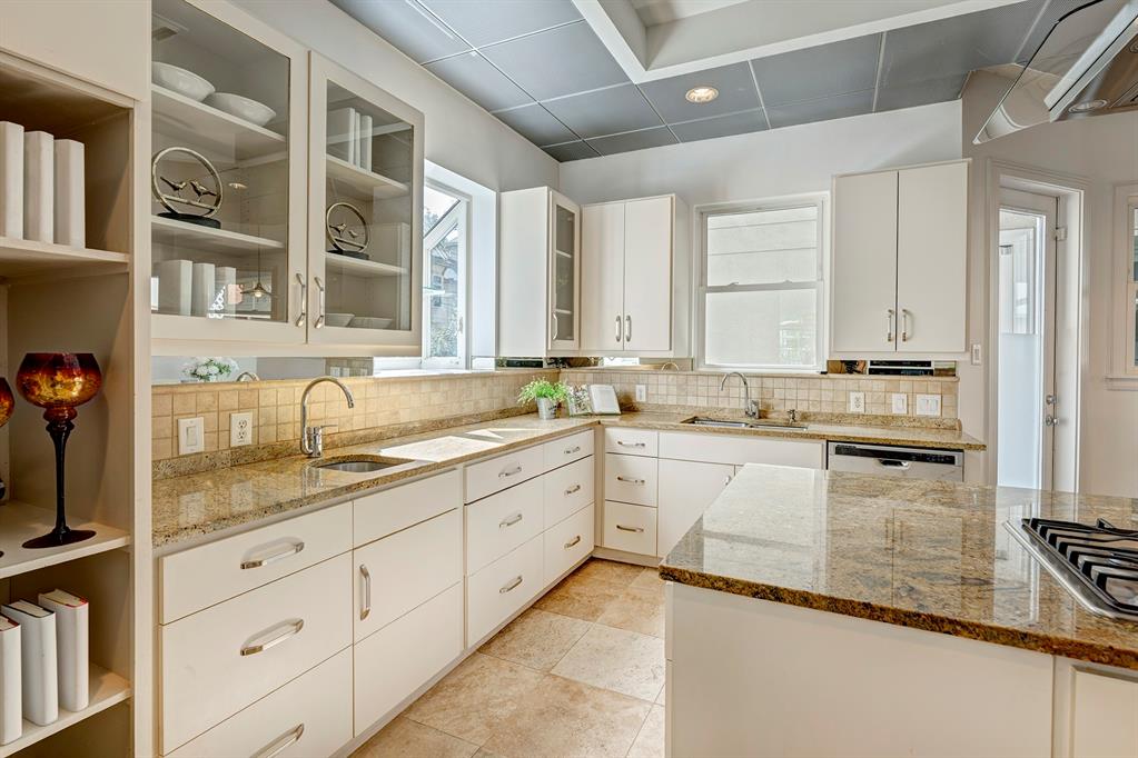 4823 Jessamine Street