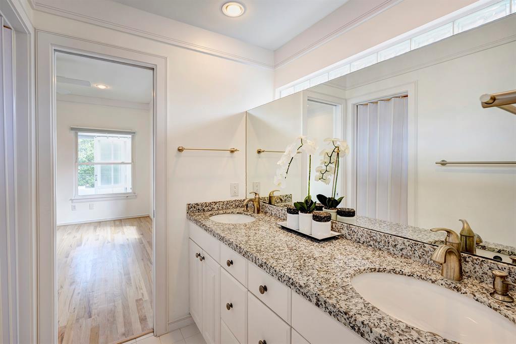 4823 Jessamine Street