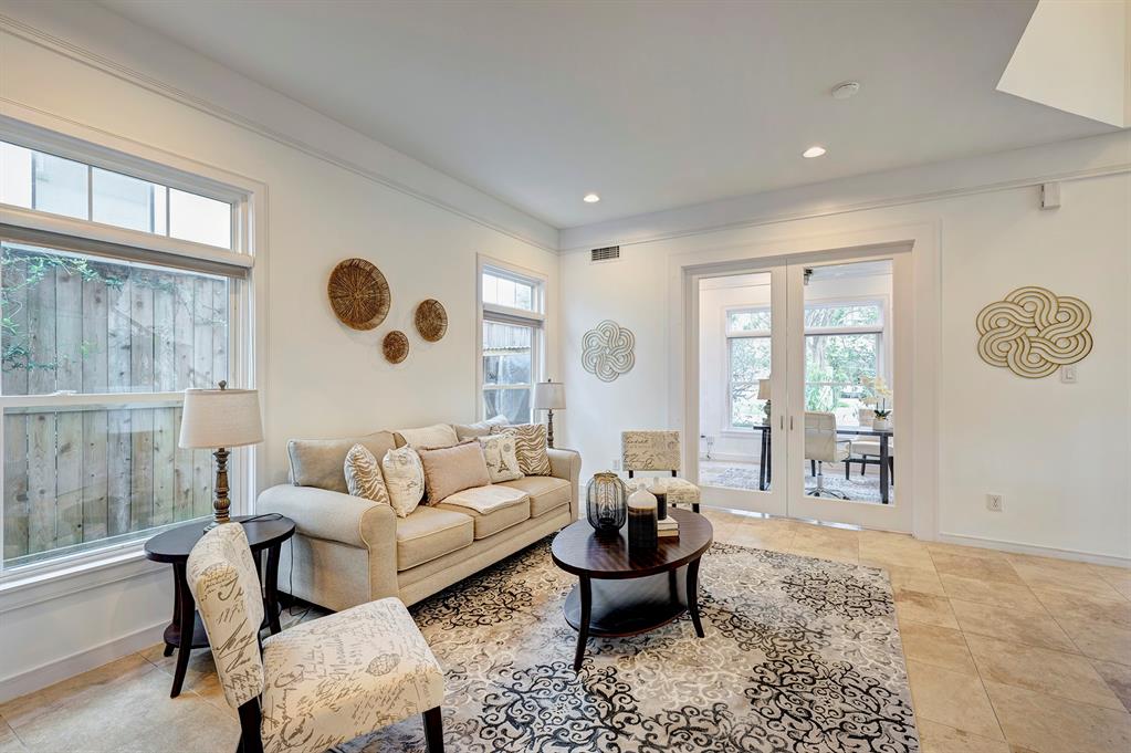 4823 Jessamine Street