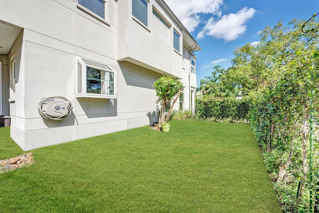 4823 Jessamine Street