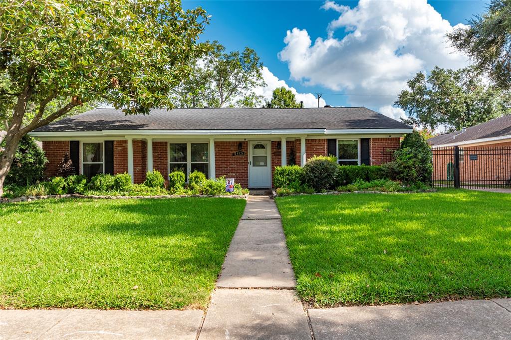 4326 Willowbend Boulevard