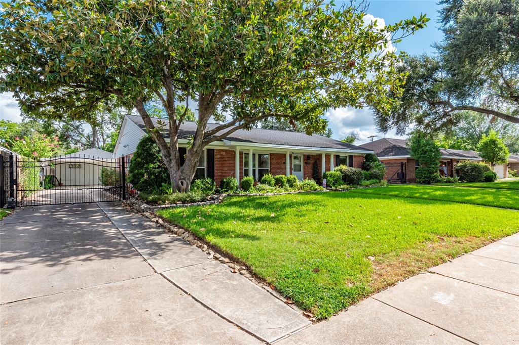4326 Willowbend Boulevard