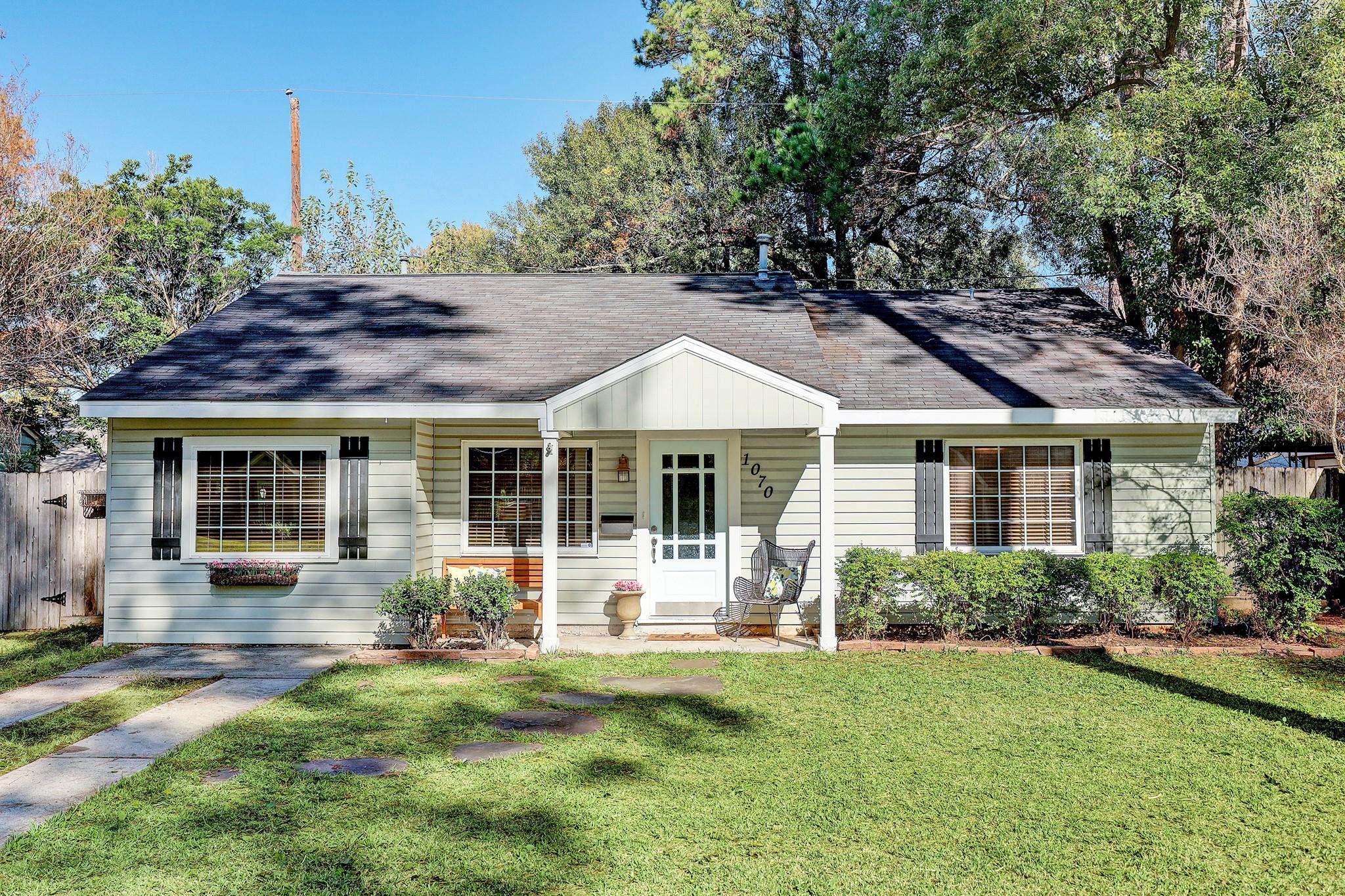 1070 Lamonte Lane