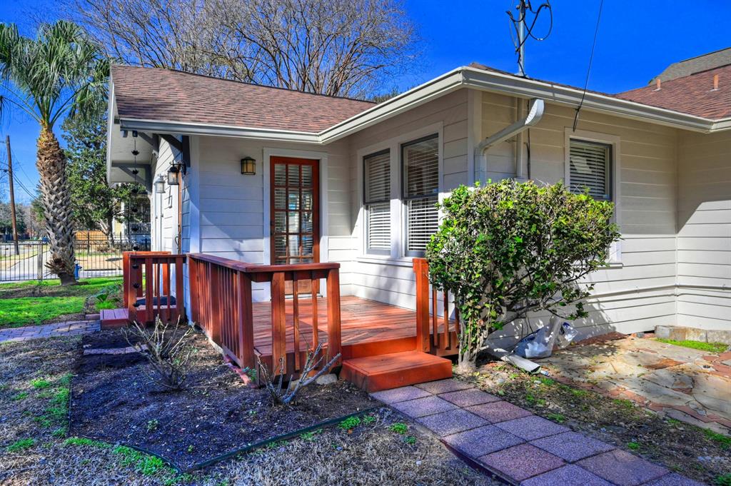 401 E 18th Street