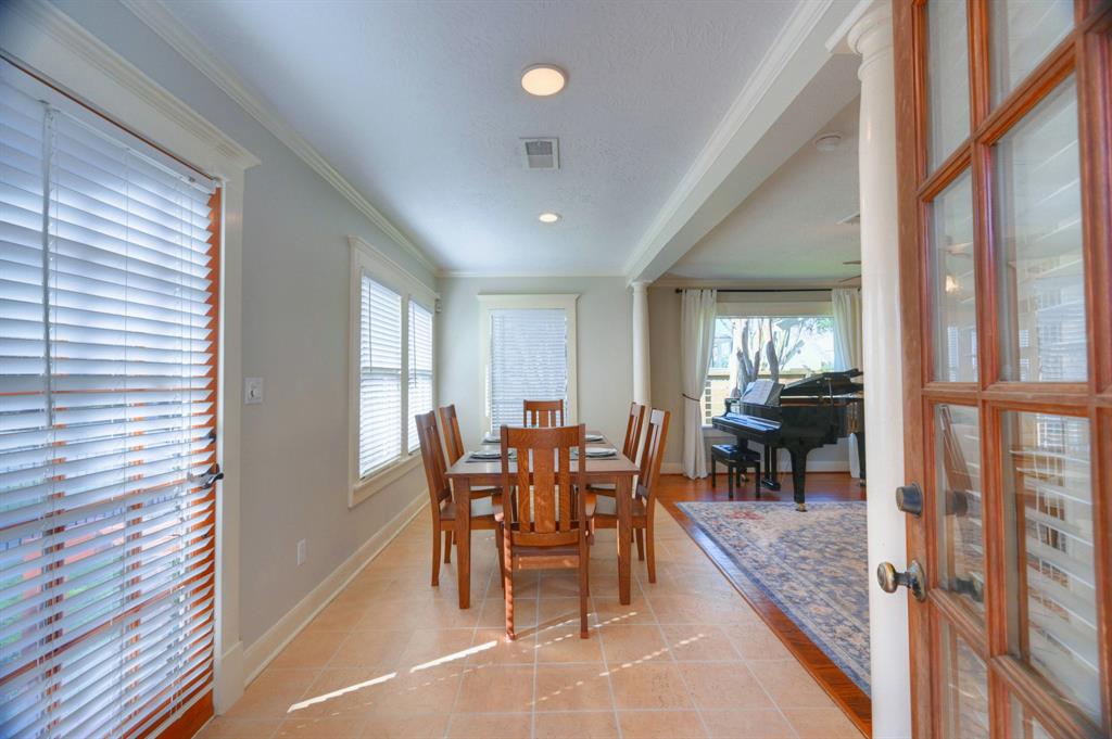 401 E 18th Street