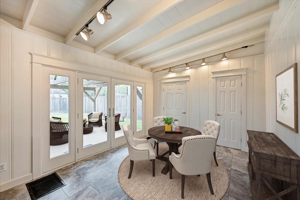 609 W 17th Street