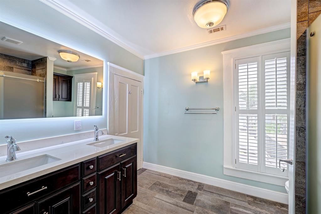 609 W 17th Street