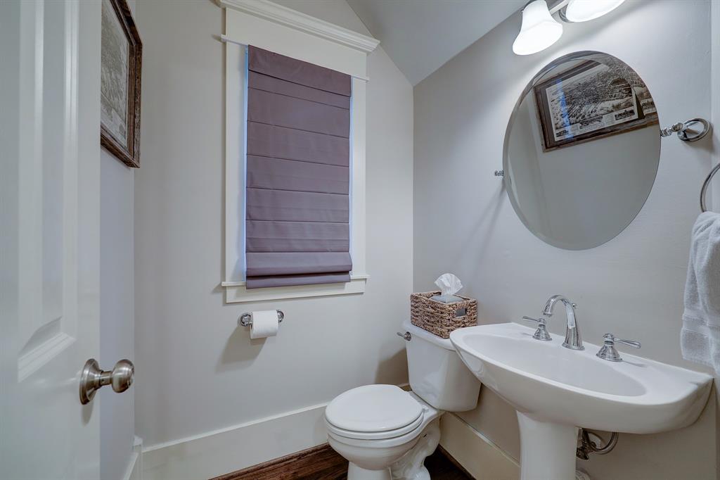 1126 W 17th Street # D
