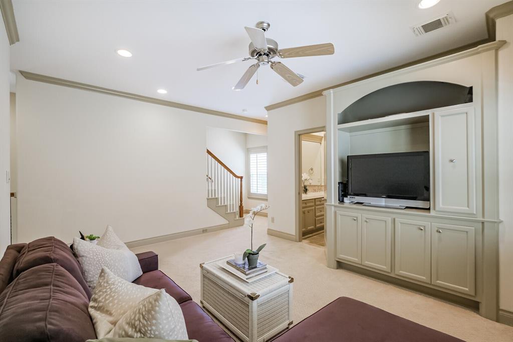 7611 E Jordan Cove