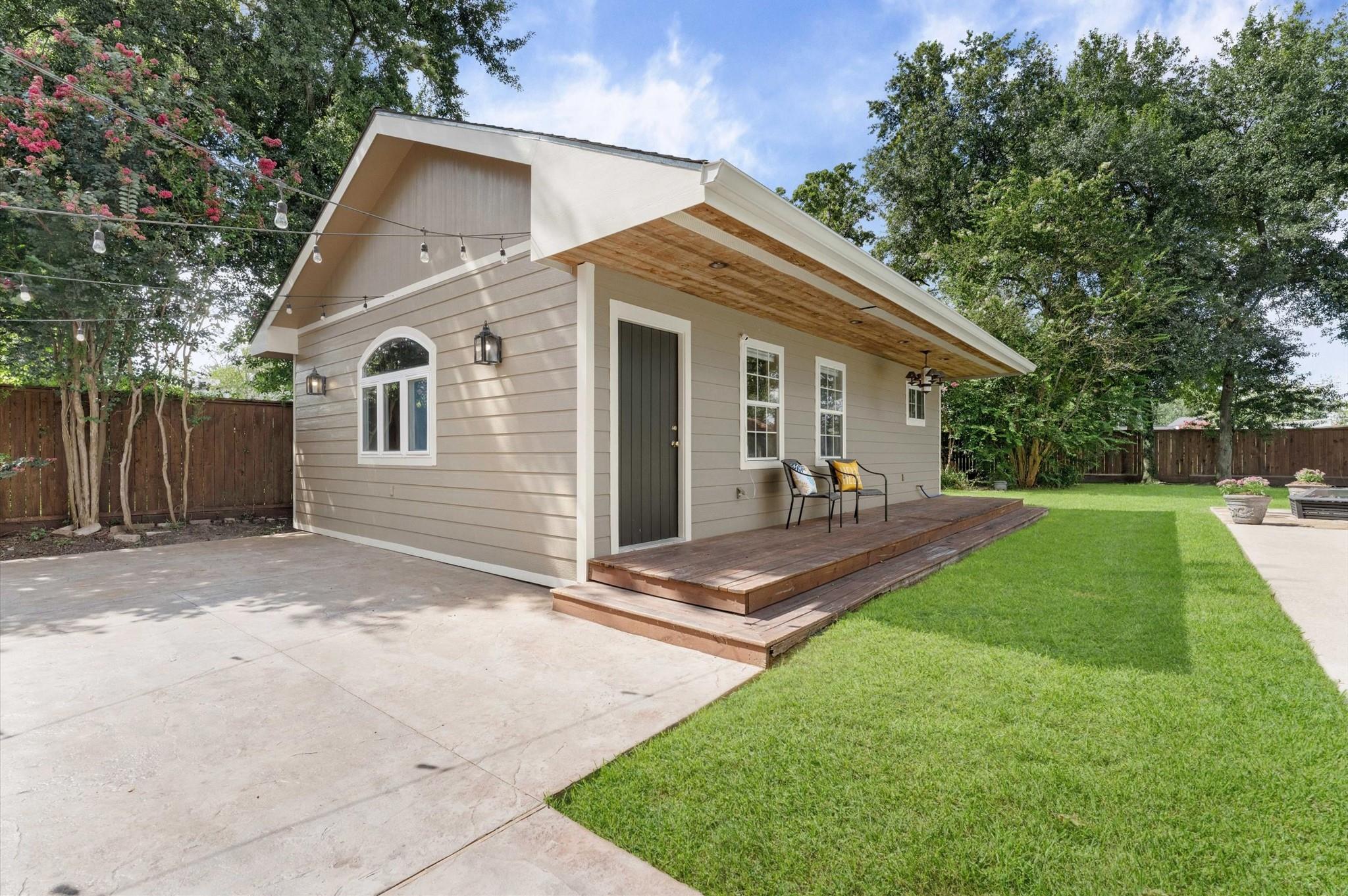 4010 Brookwoods Drive