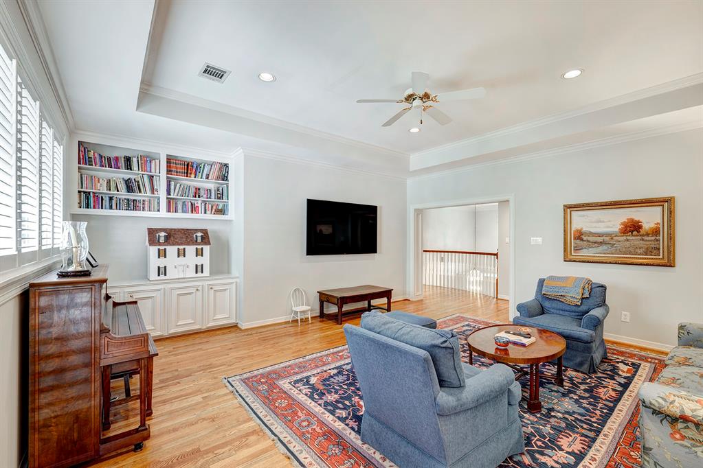 238 Warrenton Drive