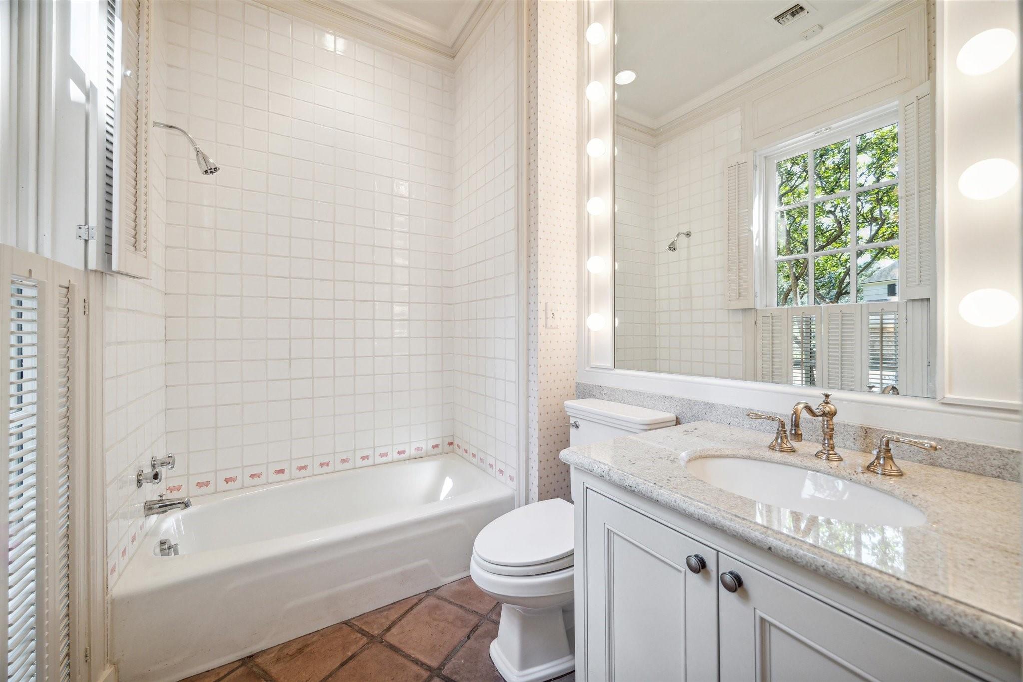 3665 Knollwood Street