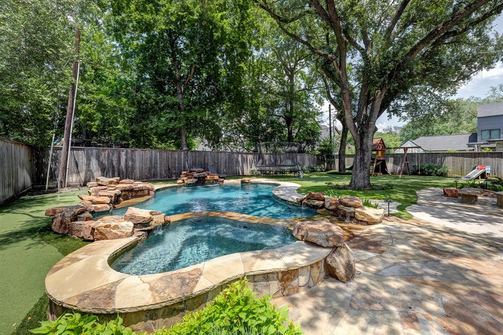 130 Knipp Road
