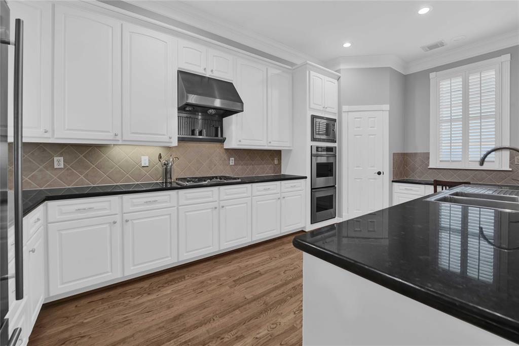 1325 W Clay Street # C