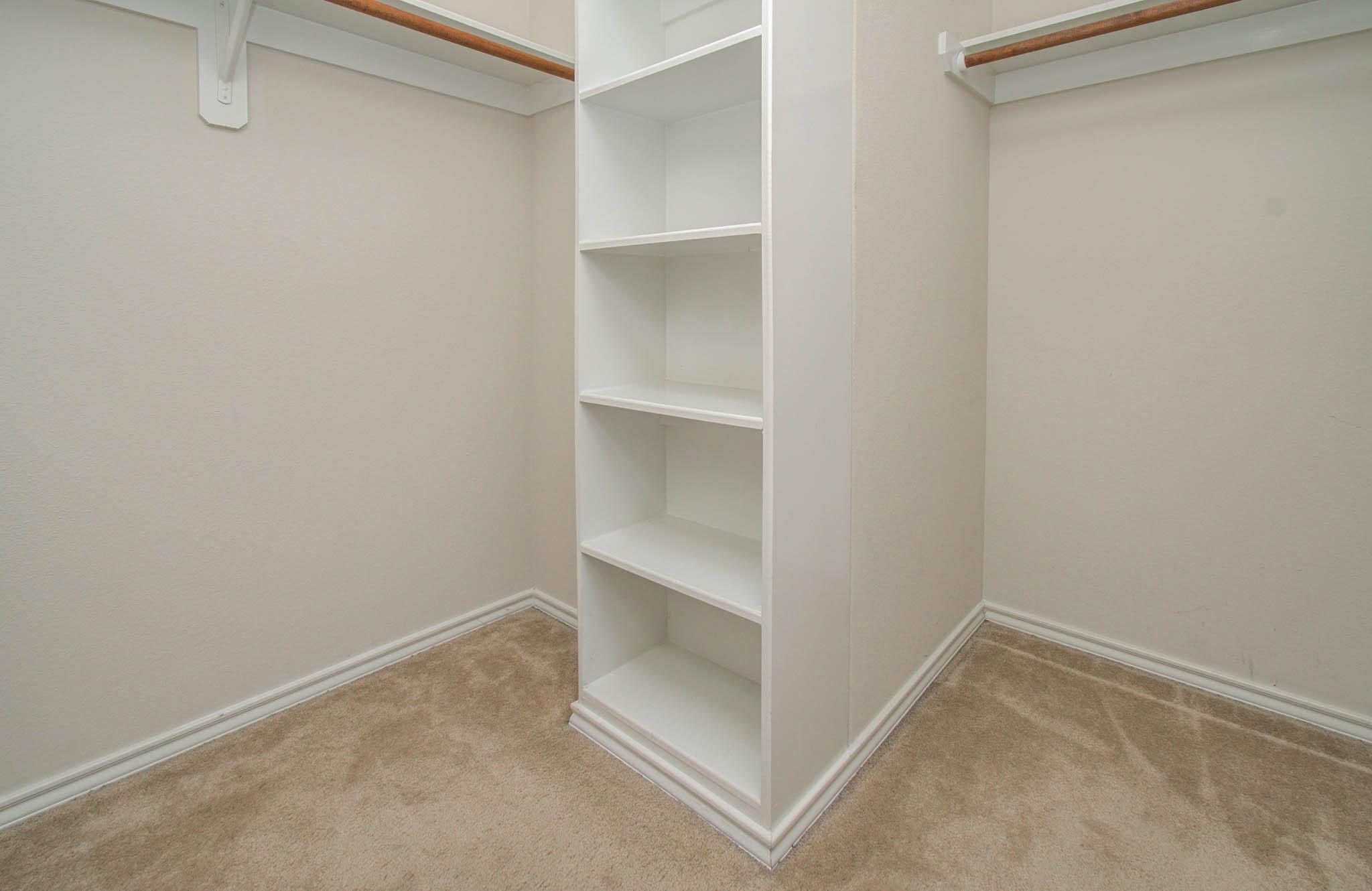 14319 Mirkwood Lane