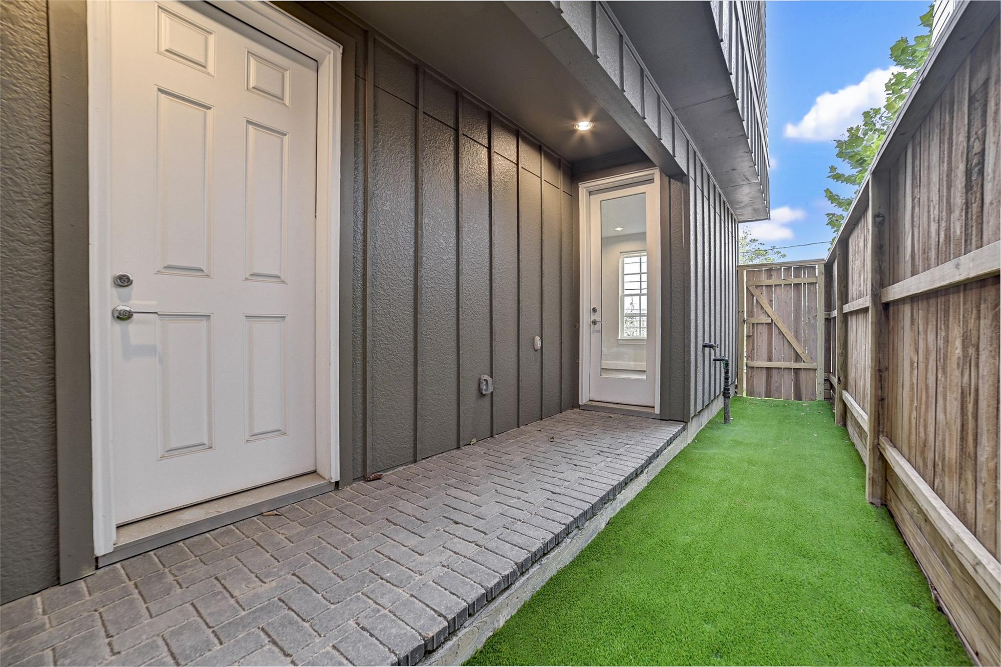 2218 Lou Ellen Lane # D