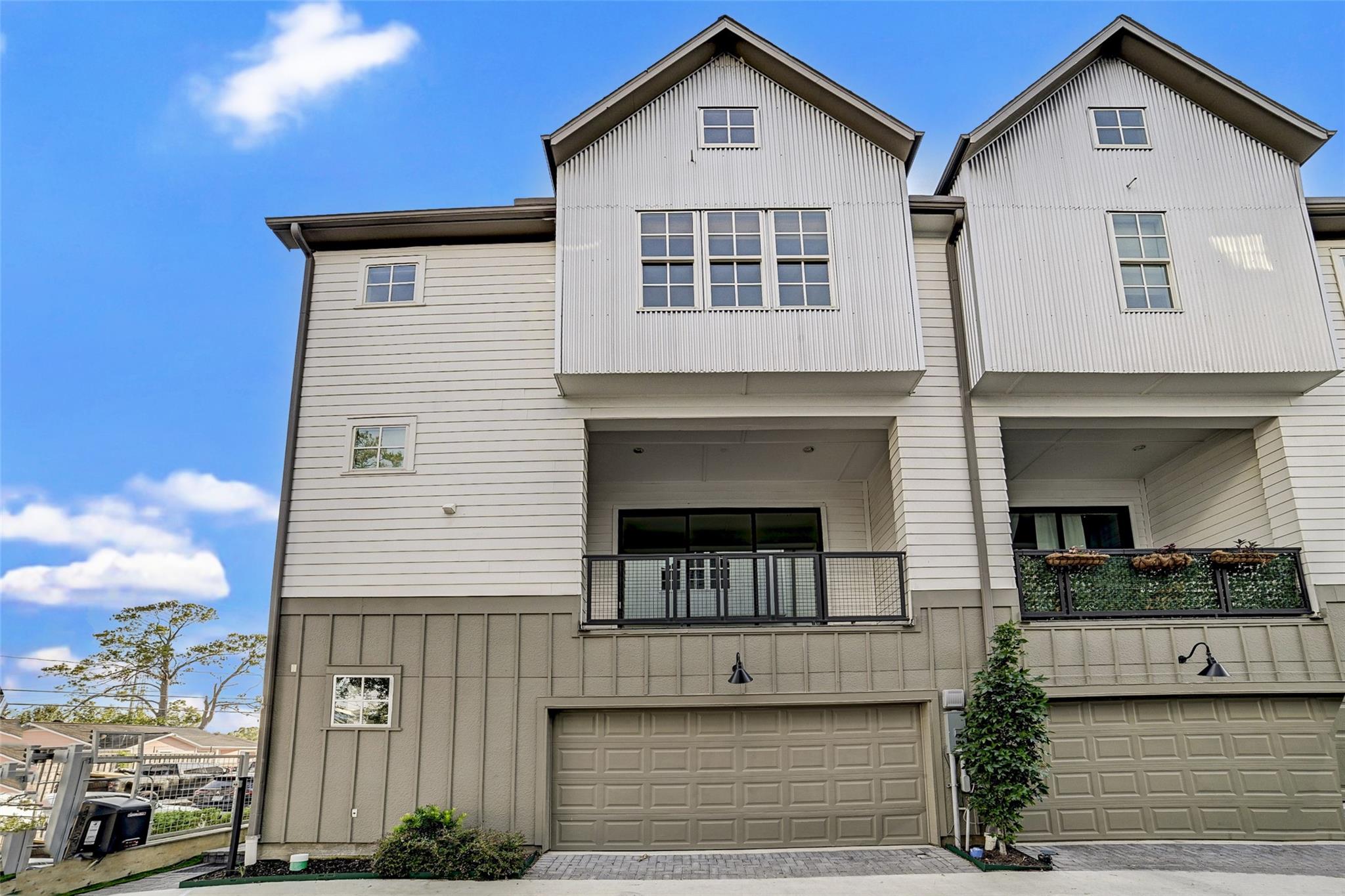 2218 Lou Ellen Lane # D