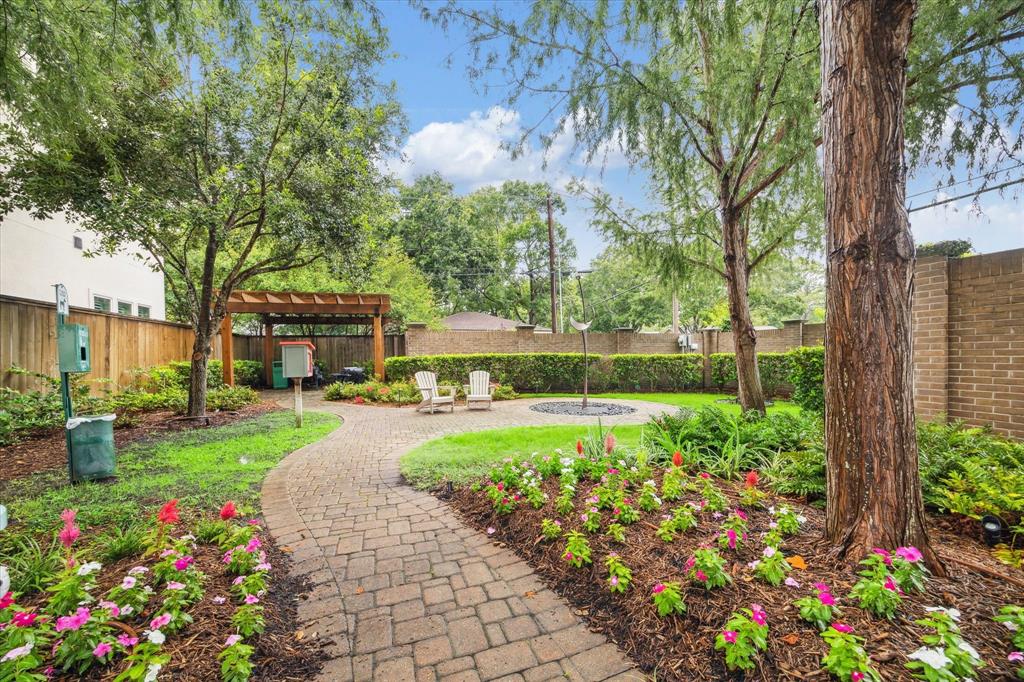 5739 Concha Lane