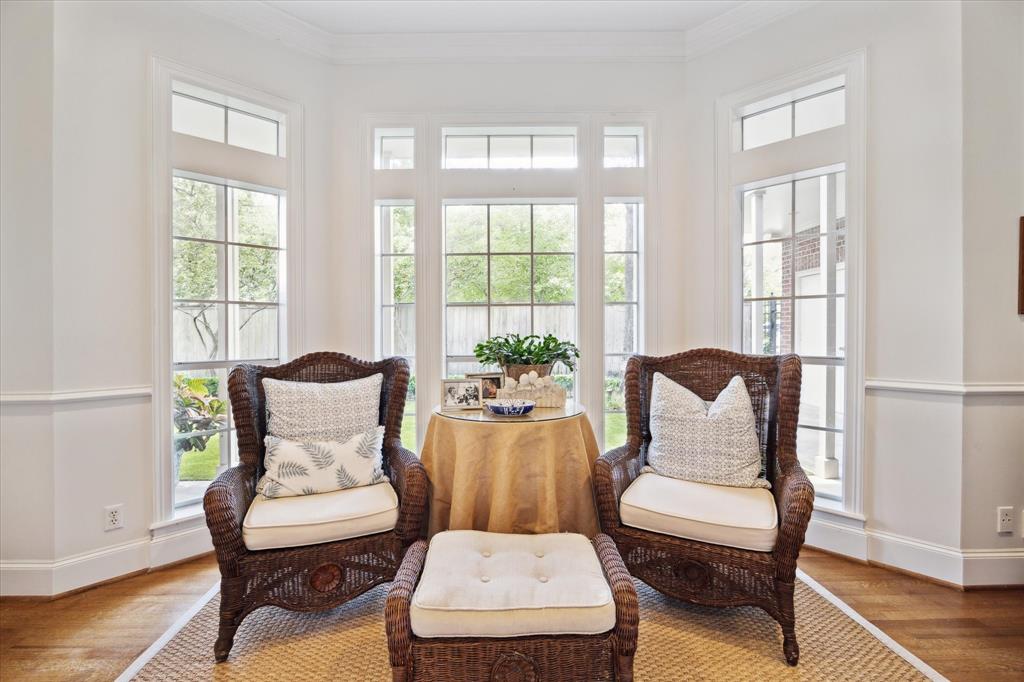 5 Hilshire Oaks Court