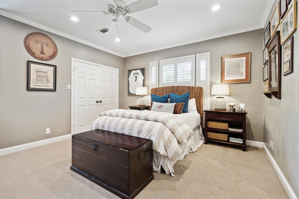 5 Hilshire Oaks Court
