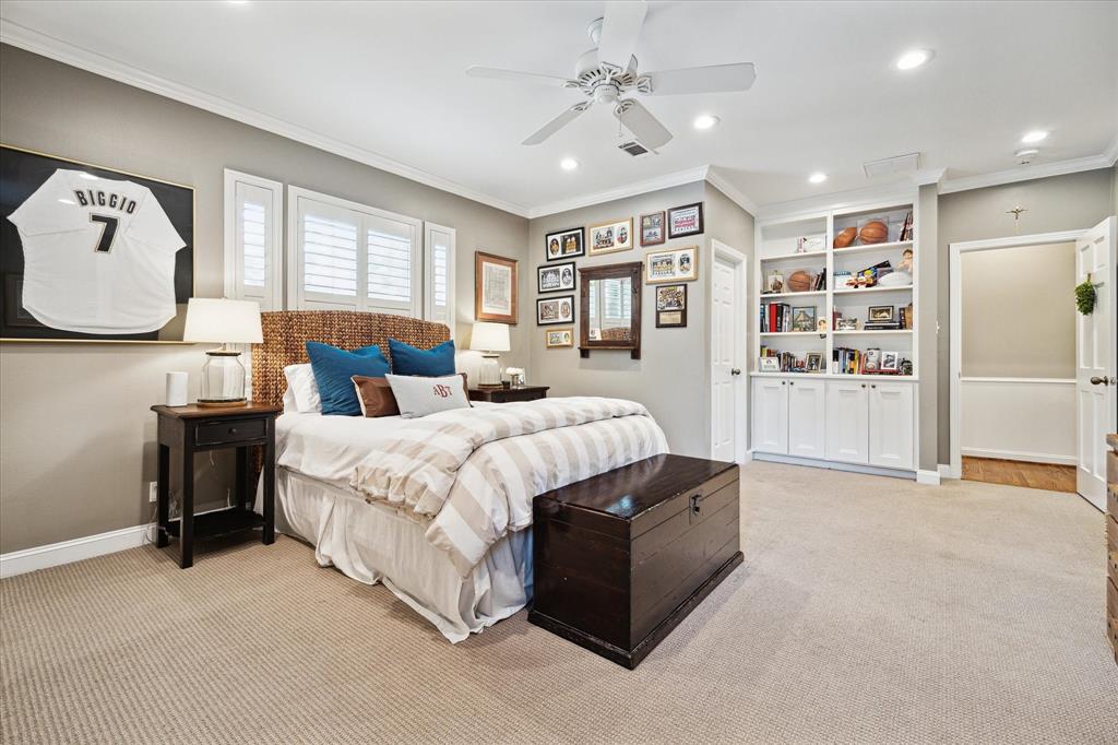 5 Hilshire Oaks Court